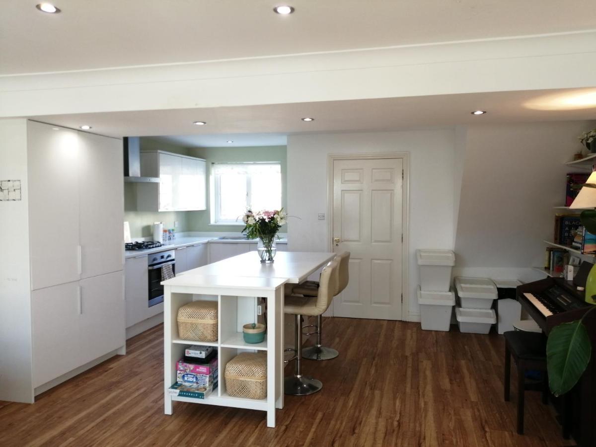 Spacious Townhouse With Sea Views Near Cardiff Barry Exteriér fotografie