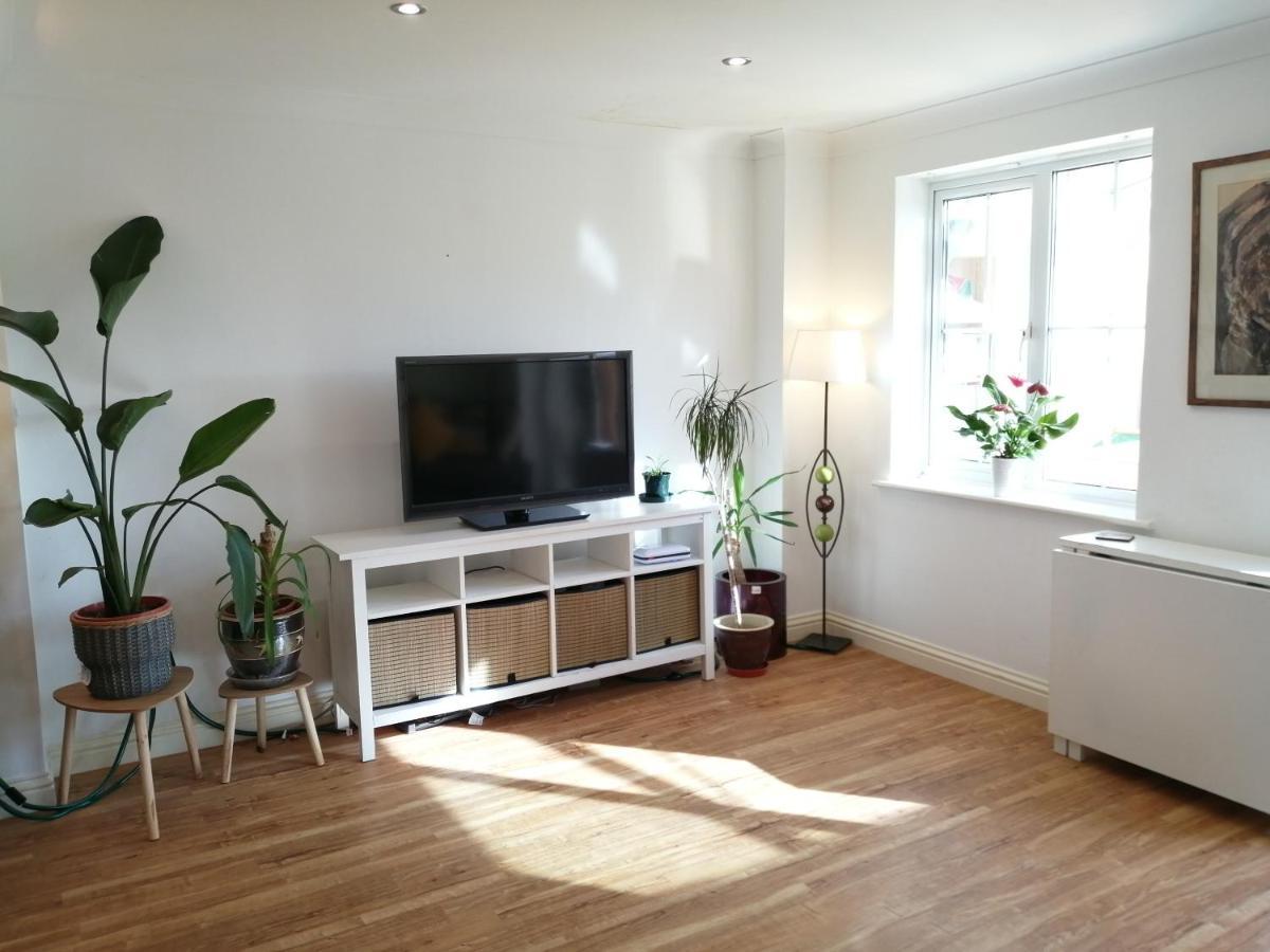 Spacious Townhouse With Sea Views Near Cardiff Barry Exteriér fotografie